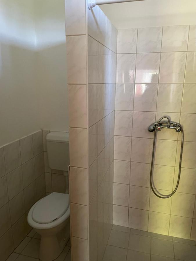 Apartamento Zsuzsa Apartman Poroszló Exterior foto